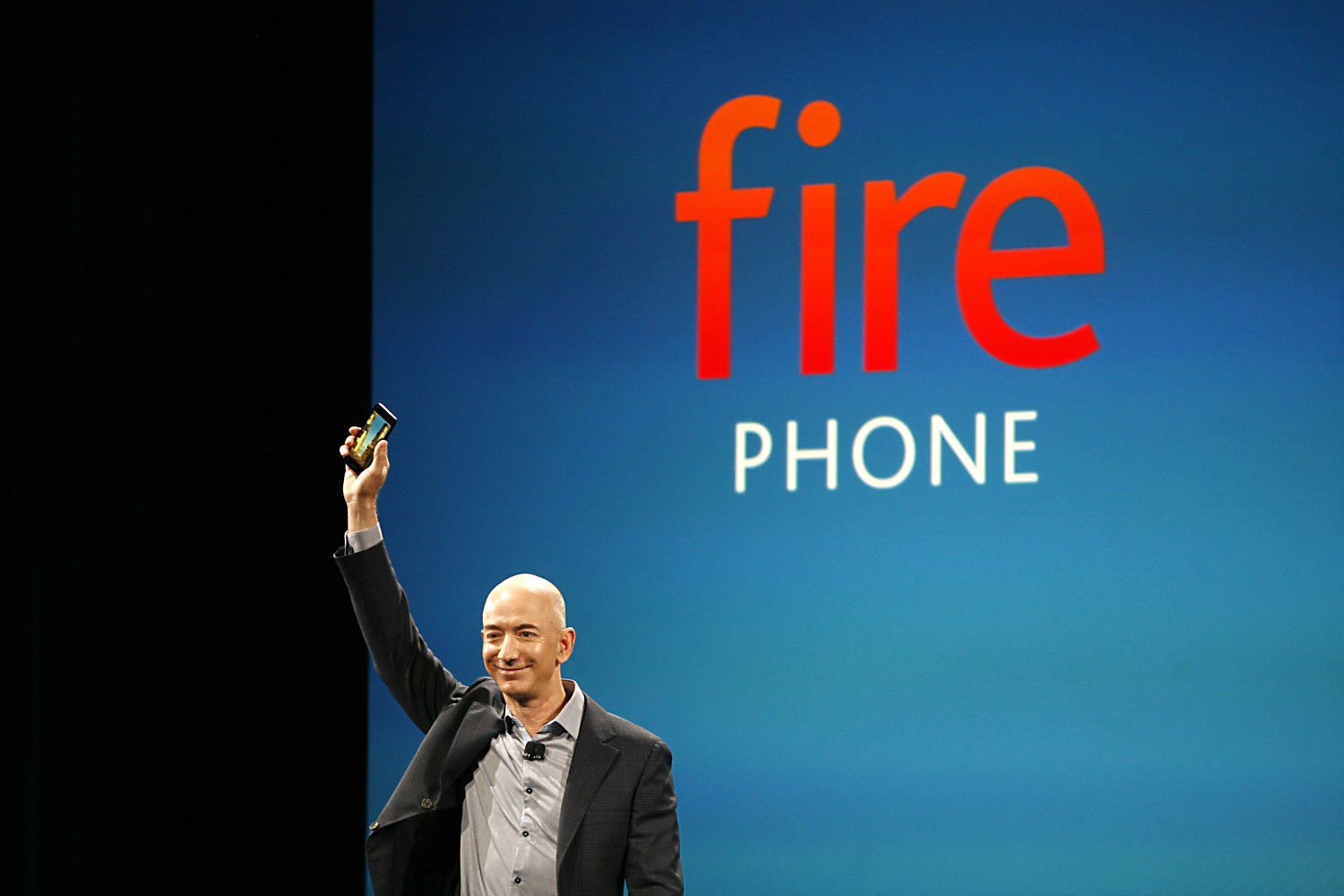 Amazon Fire Phoneが発表されましたね。早速壁紙を。